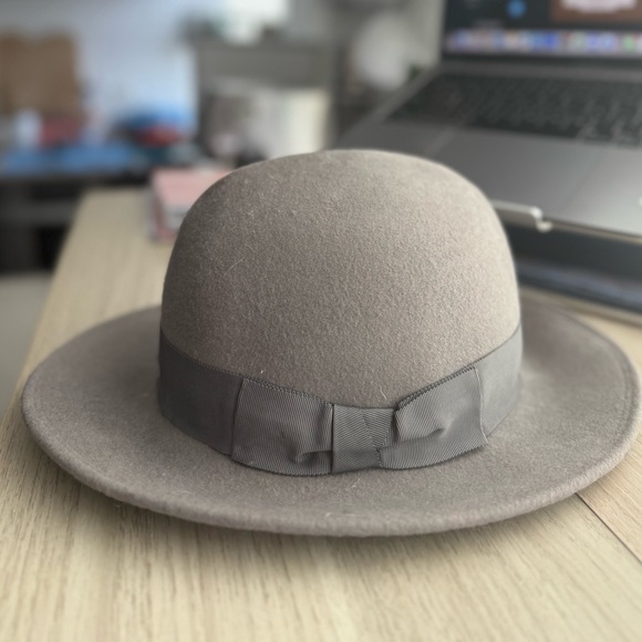 Vintage Saks Fifth Avenue Lee Black Gray 100% Wool Hat - Picture 2 of 7